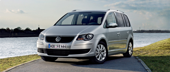 VW Touran automobilių nuoma